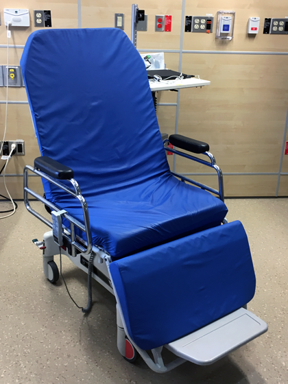 stretcher and stretcher chair in Day Surgery.